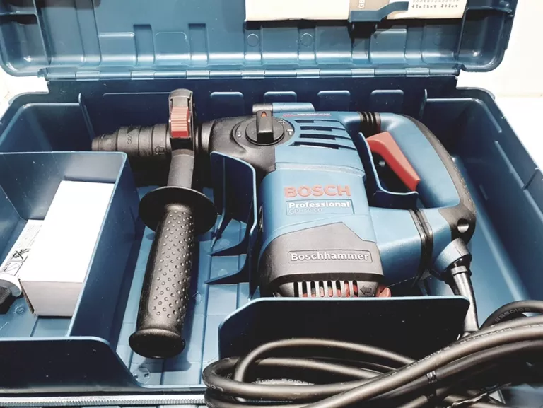 MŁOTOWIERTARKA BOSCH GBH 3000 KOMPLET POWYSTAWOWY