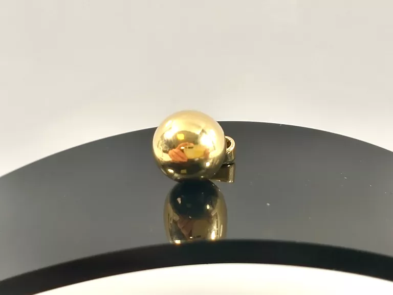 ŚLICZNA ZŁOTA ZAWIESZKA KULA P585 1,08G