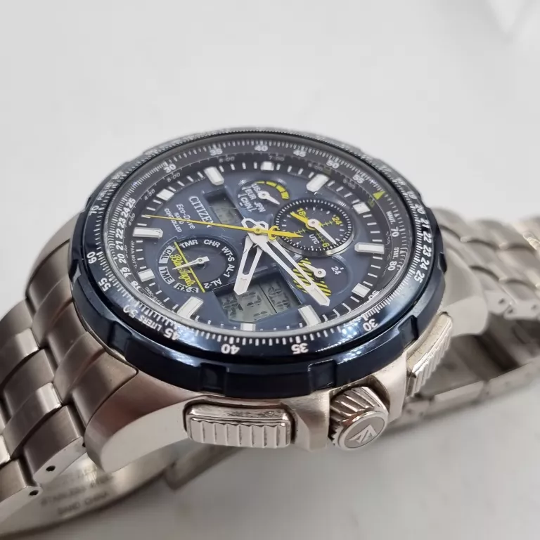 ZEGAREK CITIZEN ECO-DRIVE U680-S107326