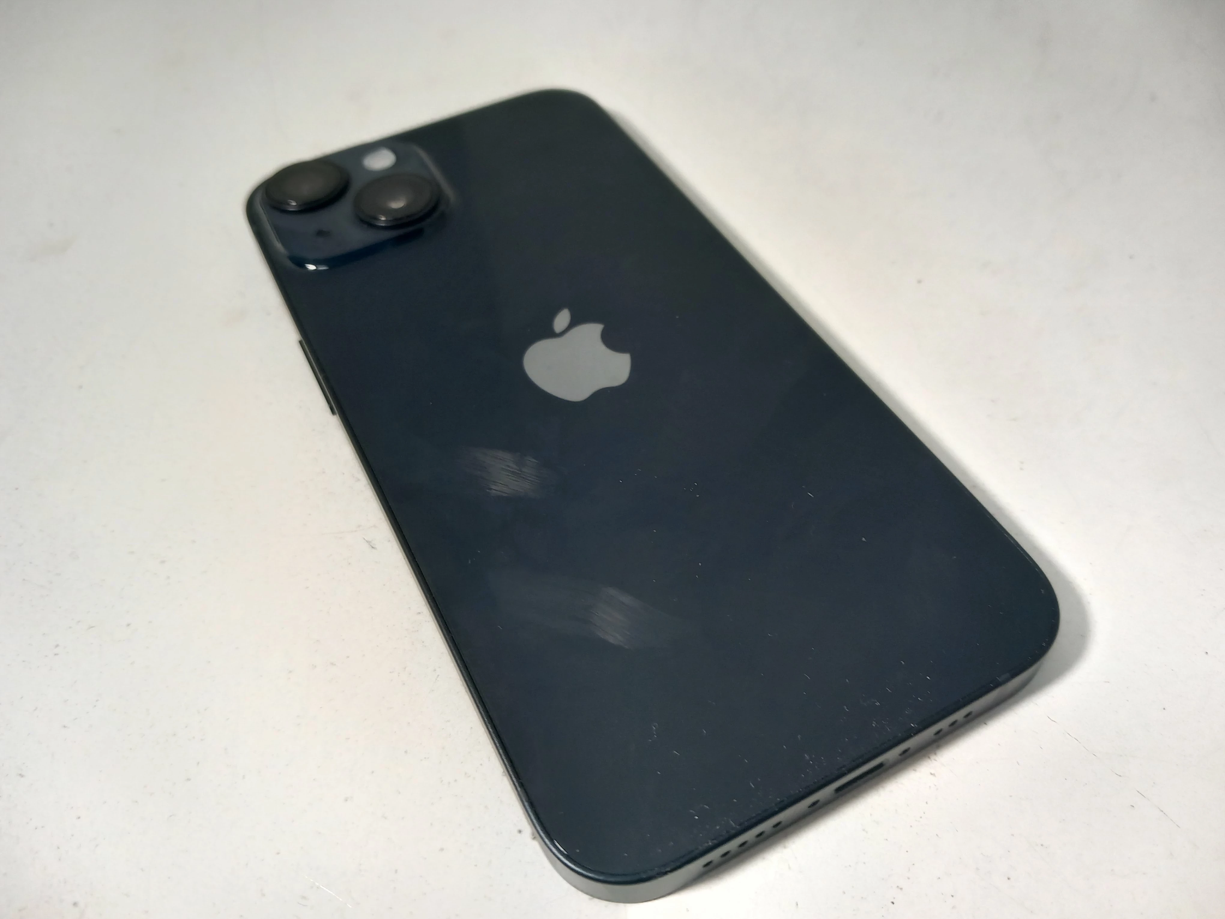 telefon-iphone-14-wbudowana-pamiec-128-gb