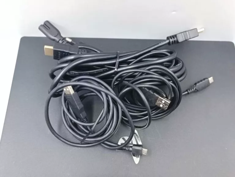 KONSOLA PS4 PRO CUH-7216B