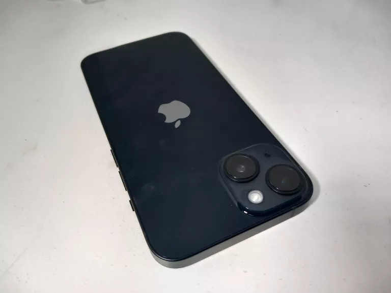telefon-iphone-14-przekatna-ekranu-610