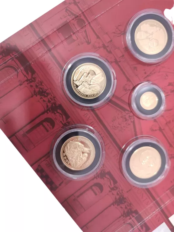 kolekcja-monet-papiez-ktory-zmienil-historie-7-szt-idealny-na-prezent-tematyka-250368-1887375