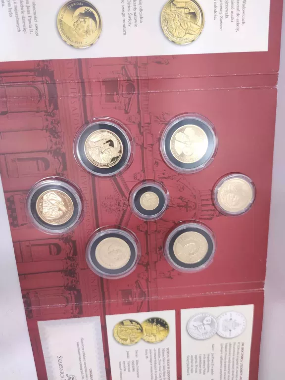 kolekcja-monet-papiez-ktory-zmienil-historie-7-szt-idealny-na-prezent-tematyka-250368-1887375