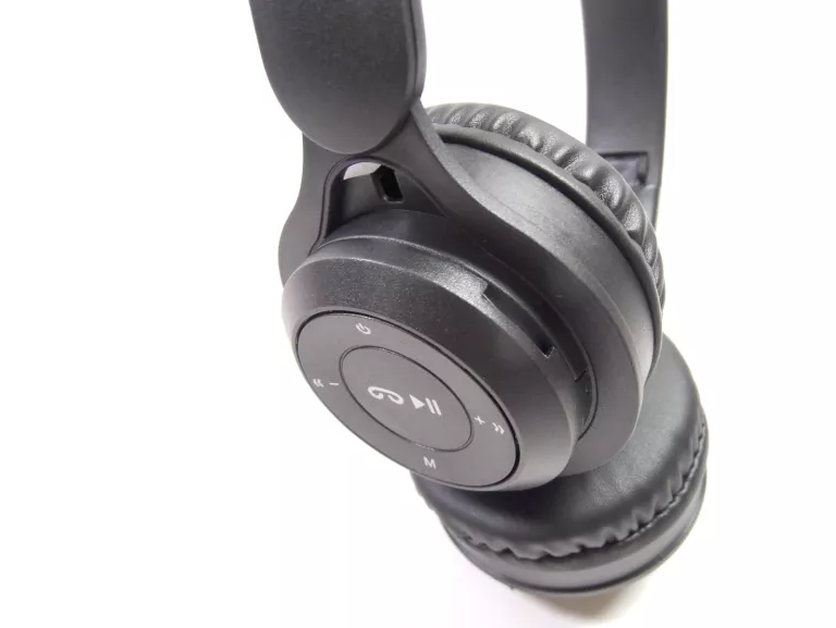 sluchawki-nauszne-czarne-stan-11323-2