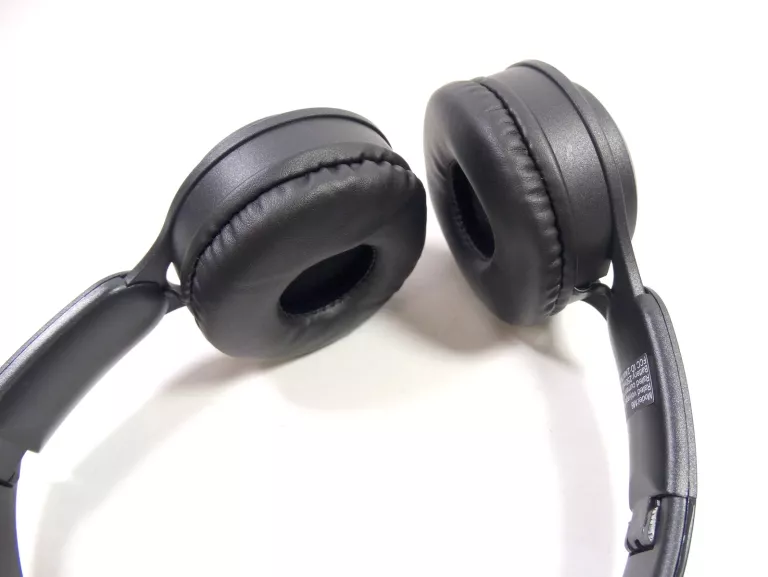 sluchawki-nauszne-czarne-ean-gtin-5904094229789