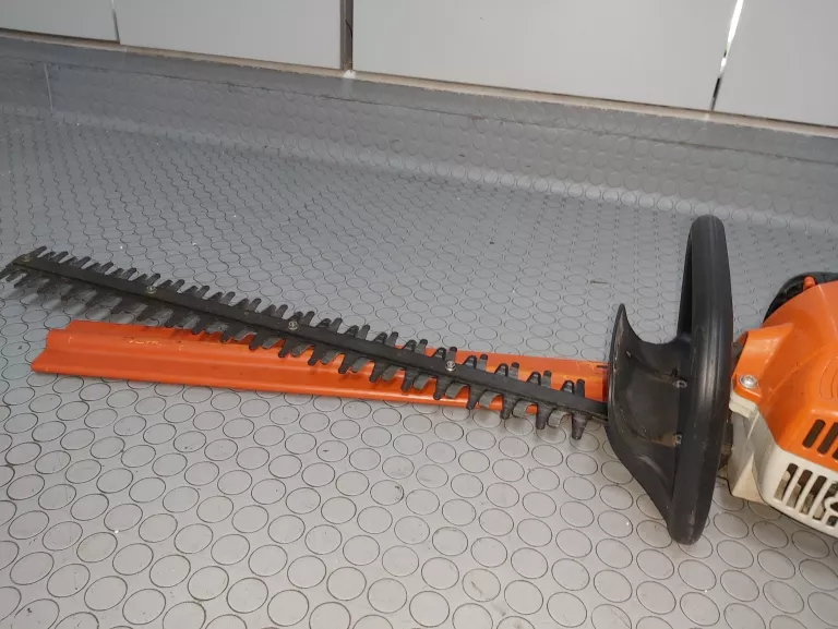 SPALINOWE NOŻYCE DO ŻYWOPŁOTU STIHL HS 45