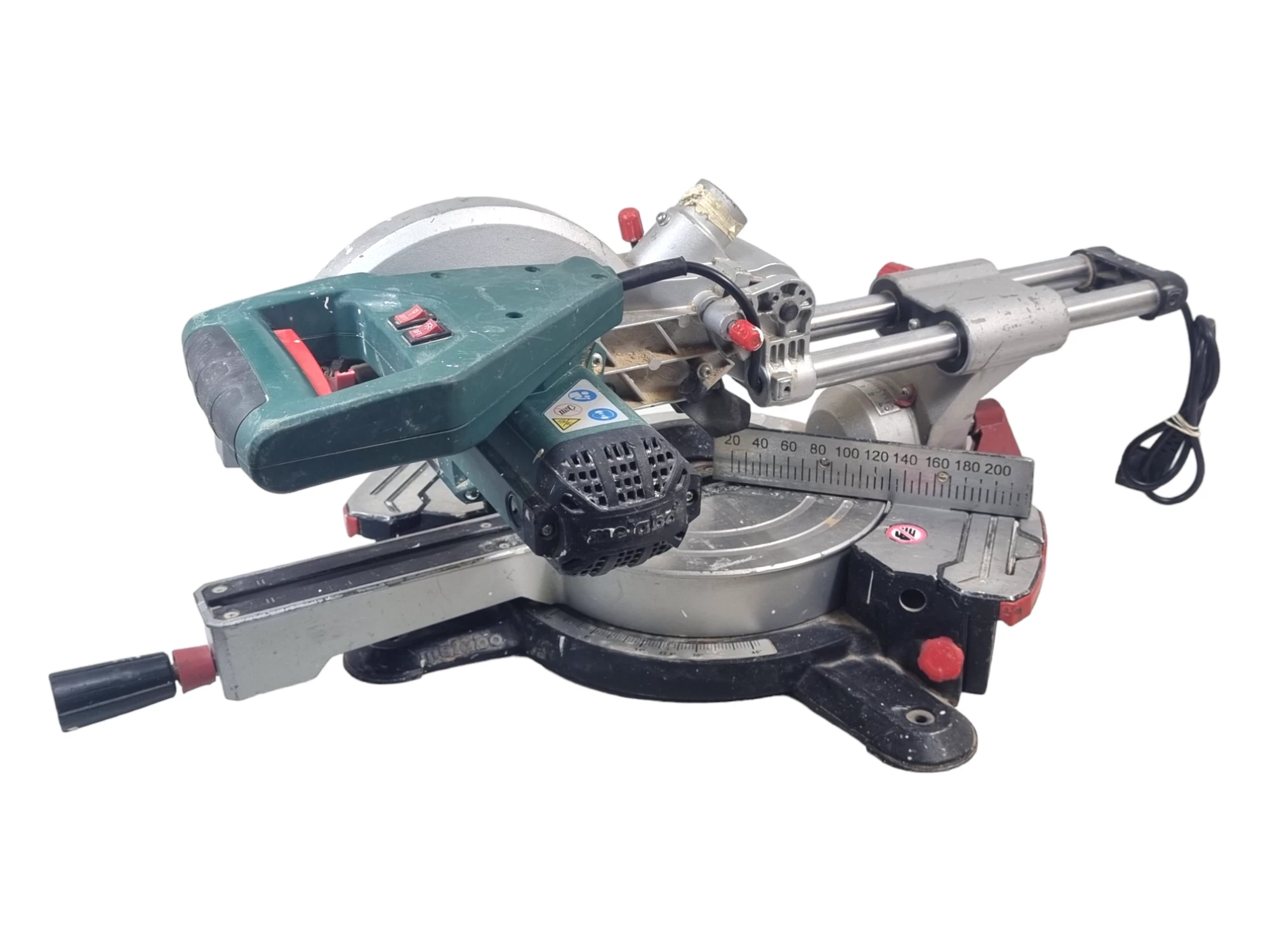 pila-ukosna-ukosnica-metabo-kgs-216-m-1500w-216mm-ean-gtin-4007430273574