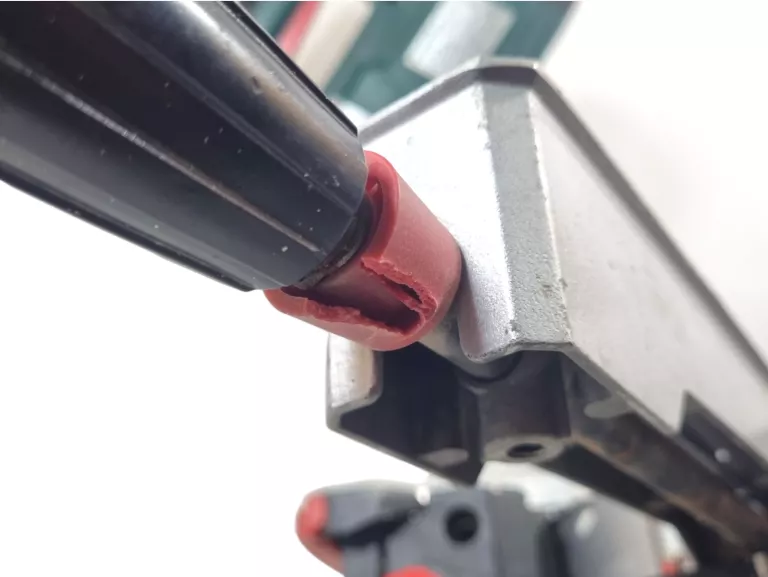 pila-ukosna-ukosnica-metabo-kgs-216-m-1500w-216mm-marka-metabo