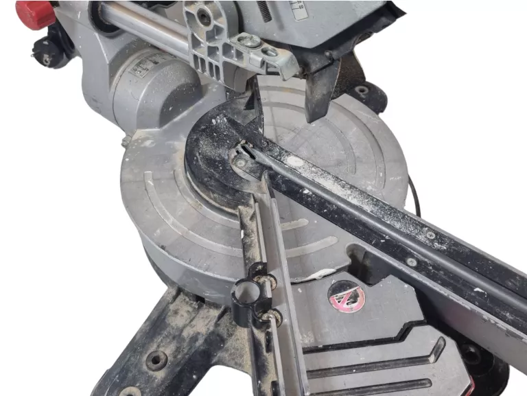 pila-ukosna-ukosnica-metabo-kgs-216-m-1500w-216mm-maksymalna-moc-1500