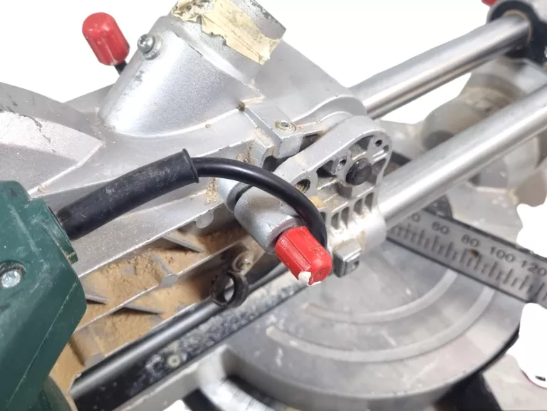 pila-ukosna-ukosnica-metabo-kgs-216-m-1500w-216mm-upalna-1a26-bialystok-sj