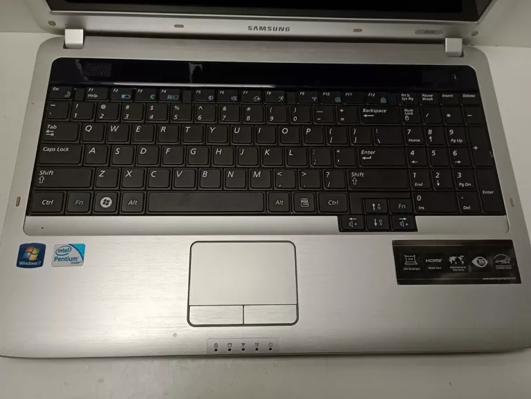 LAPTOP SAMSUNG R530