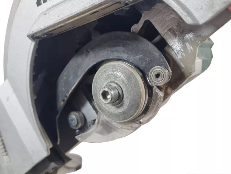 pila-ukosna-ukosnica-metabo-kgs-216-m-1500w-216mm-seria-kgs