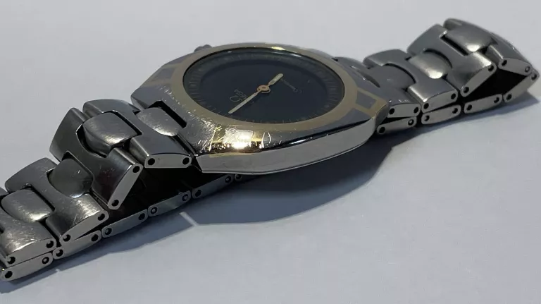 omega-seamaster-polaris-multifunction-z-pewexu-szkielko-szafirowe