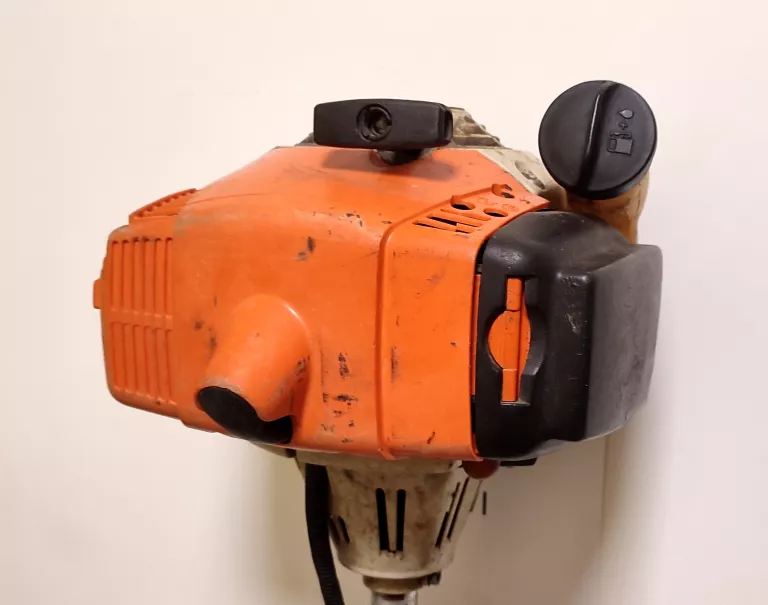 PODKASZARKA SPALINOWA STIHL FS 250