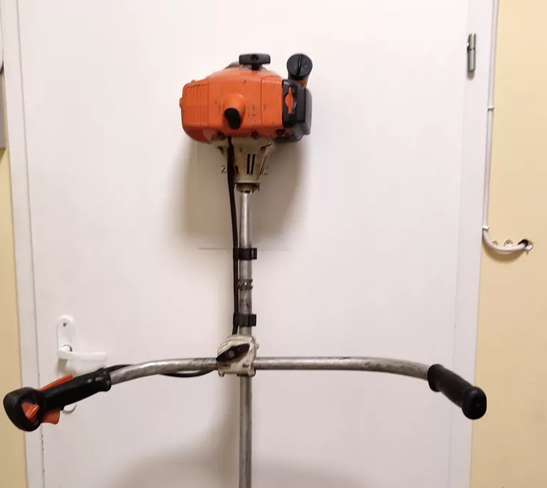PODKASZARKA SPALINOWA STIHL FS 250