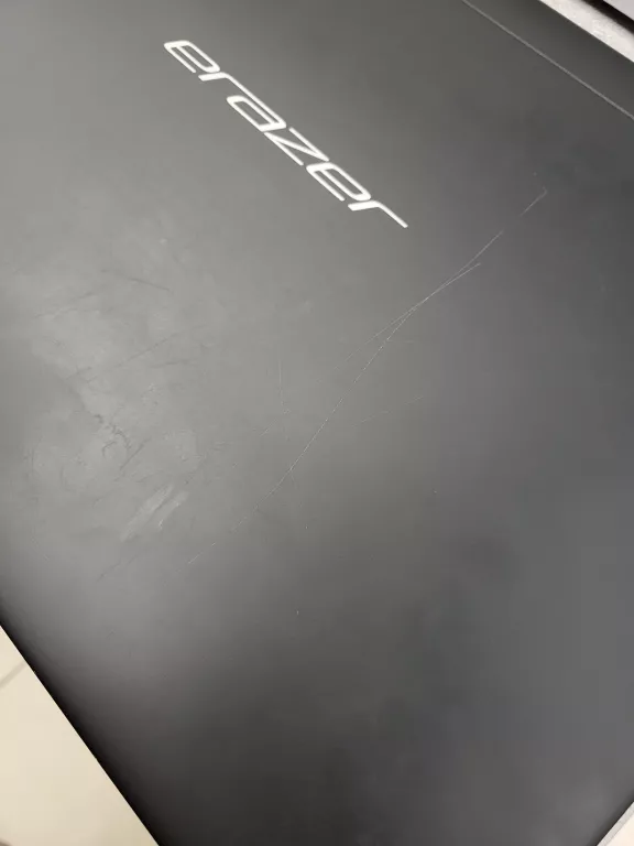 LAPTOP MEDION ERAZER P7643 I5/8RAM/128SSD