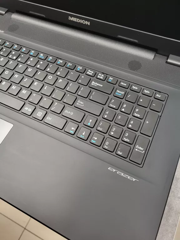 LAPTOP MEDION ERAZER P7643 I5/8RAM/128SSD