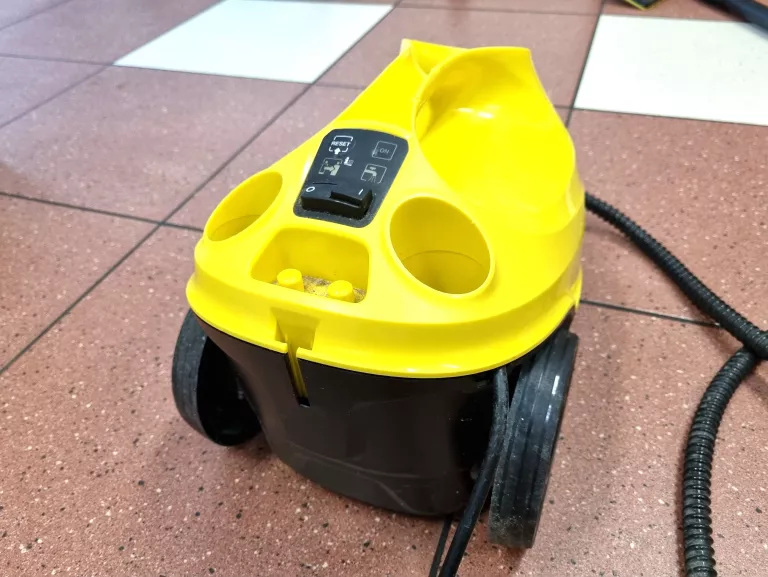 KARCHER SC3 PAROWNICA MOP MYJKA PAROWA