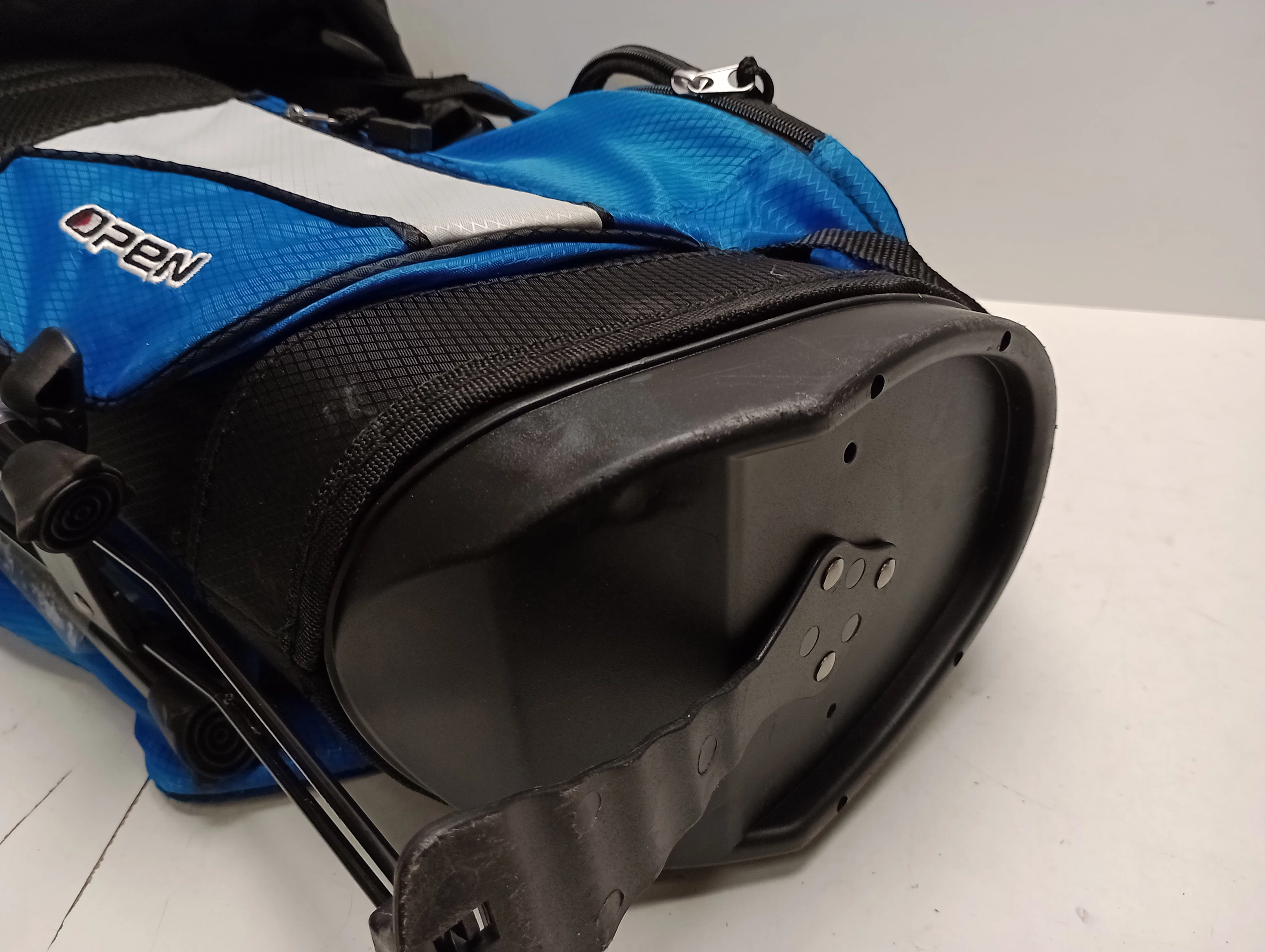 pokrowiec-na-kije-golfowe-open-fgc-ii-jr-paket-6-8-marka-cleveland