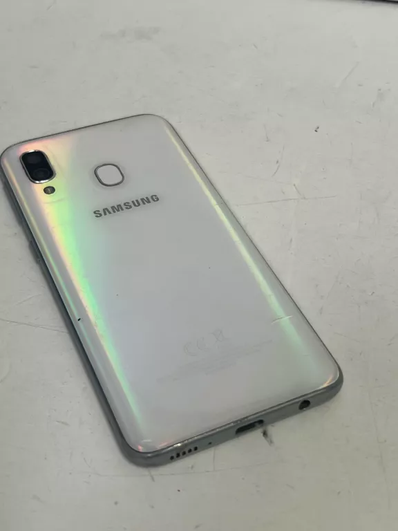telefon-samsung-galaxy-a40-tanio-wbudowana-pamiec-64-gb
