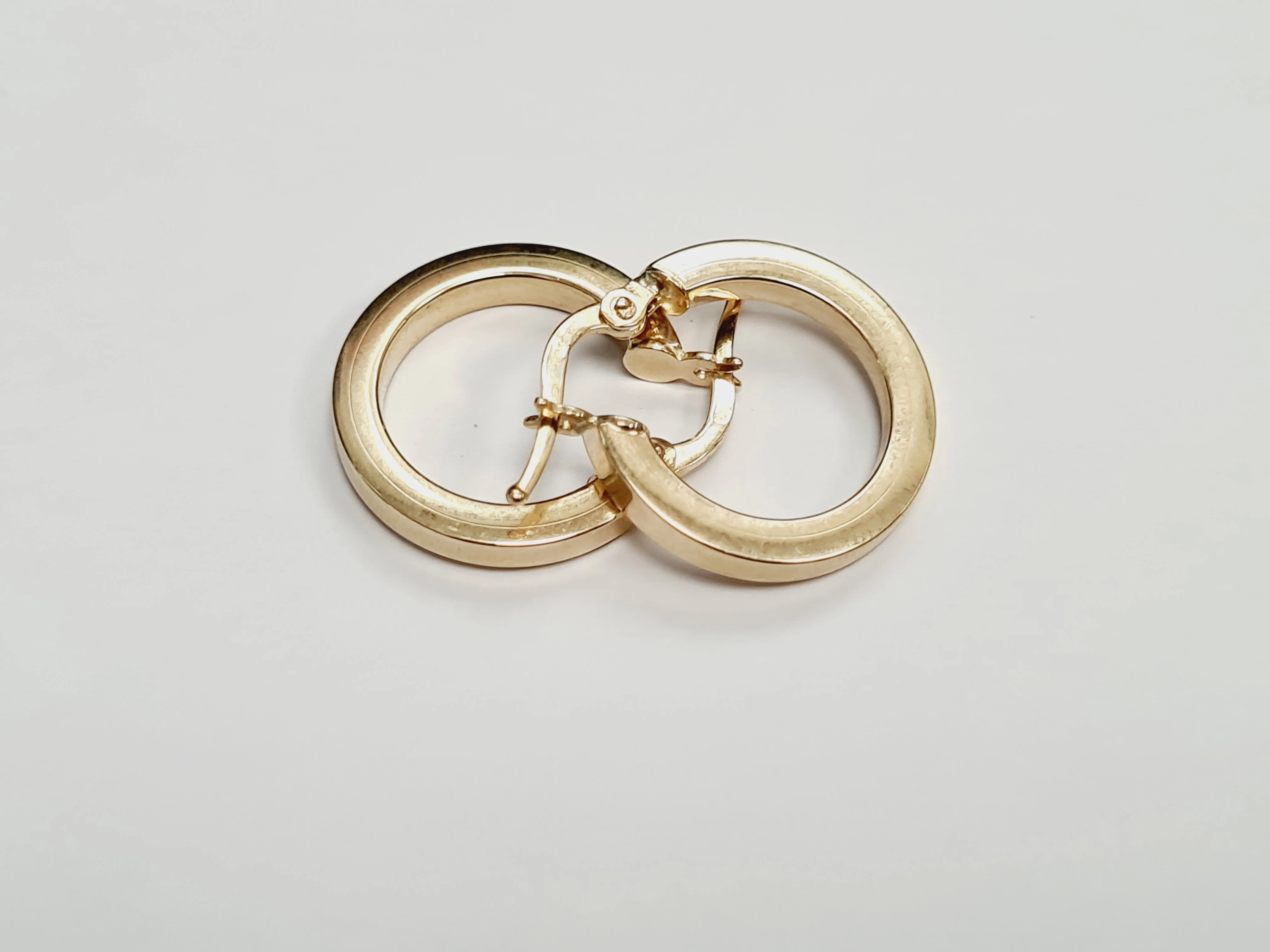 zlote-kolczyki-kola-585-stan-powystawowy