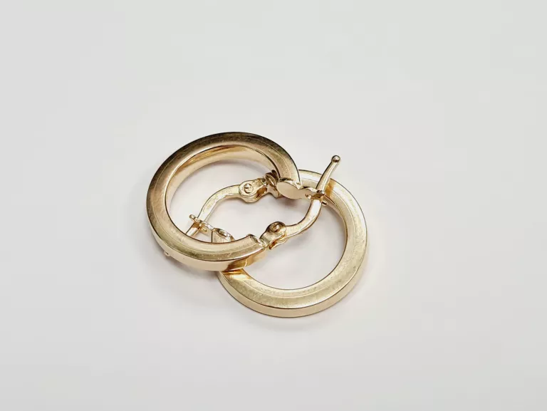 zlote-kolczyki-kola-585-rodzaj-bigla-zatrzask
