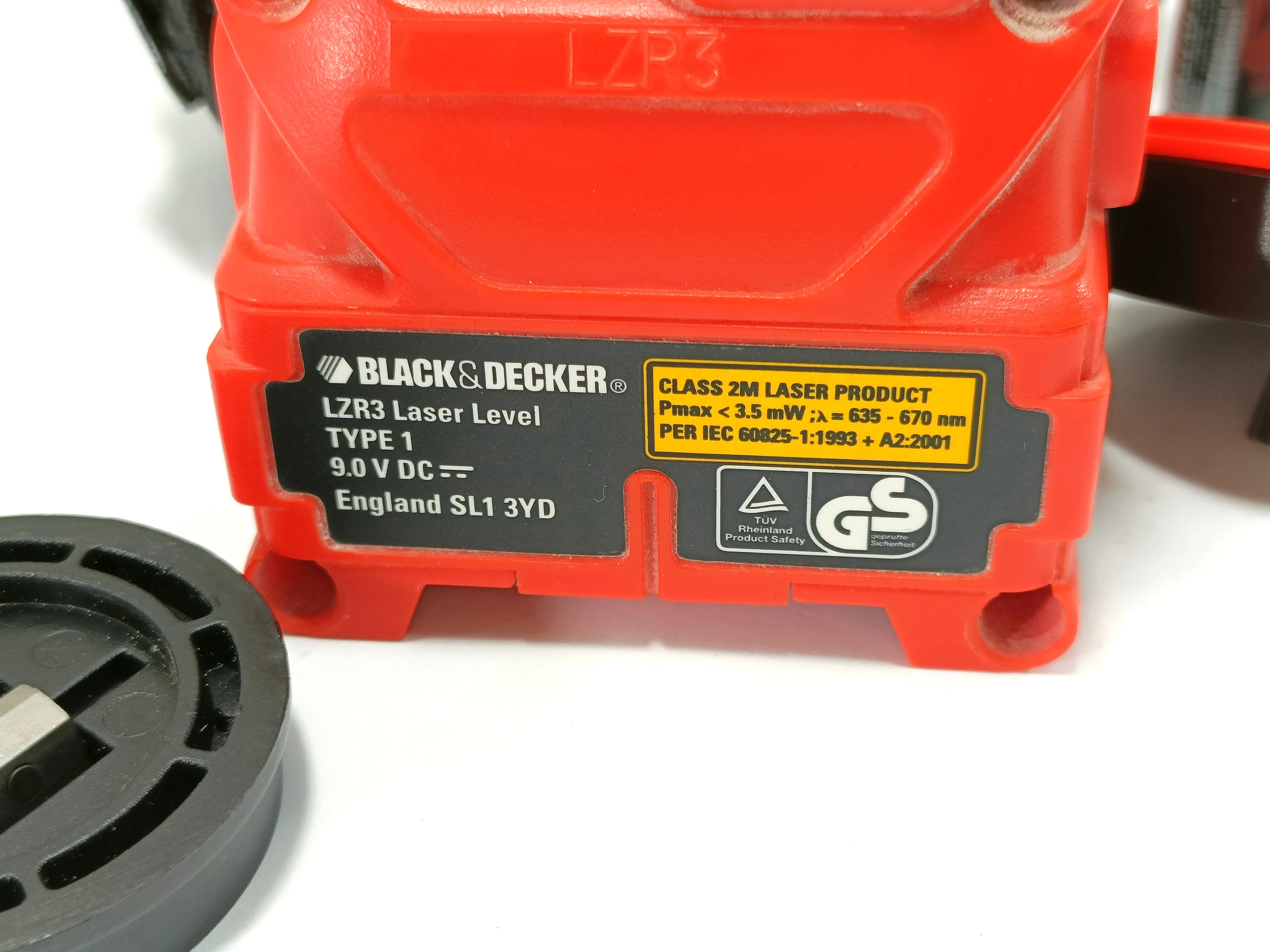 poziomica-laserowa-blackdecker-lzr3-stan-11323-2