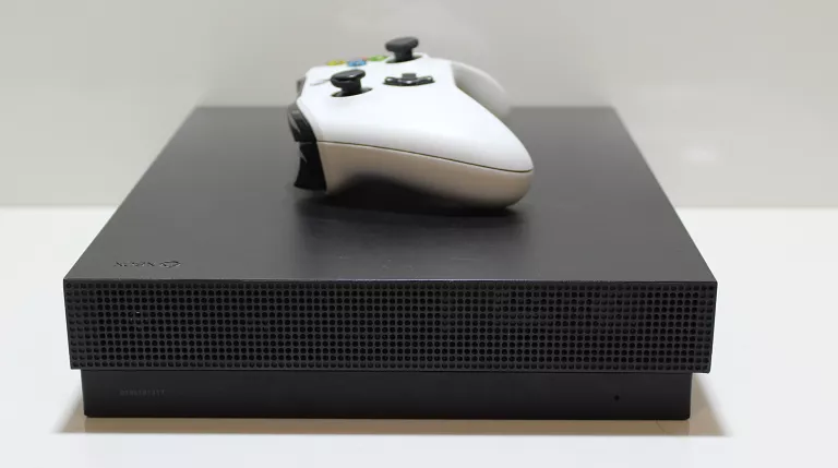 KONSOLA XBOX ONE X PROJECT SCORPIO 1TB 4K HDR