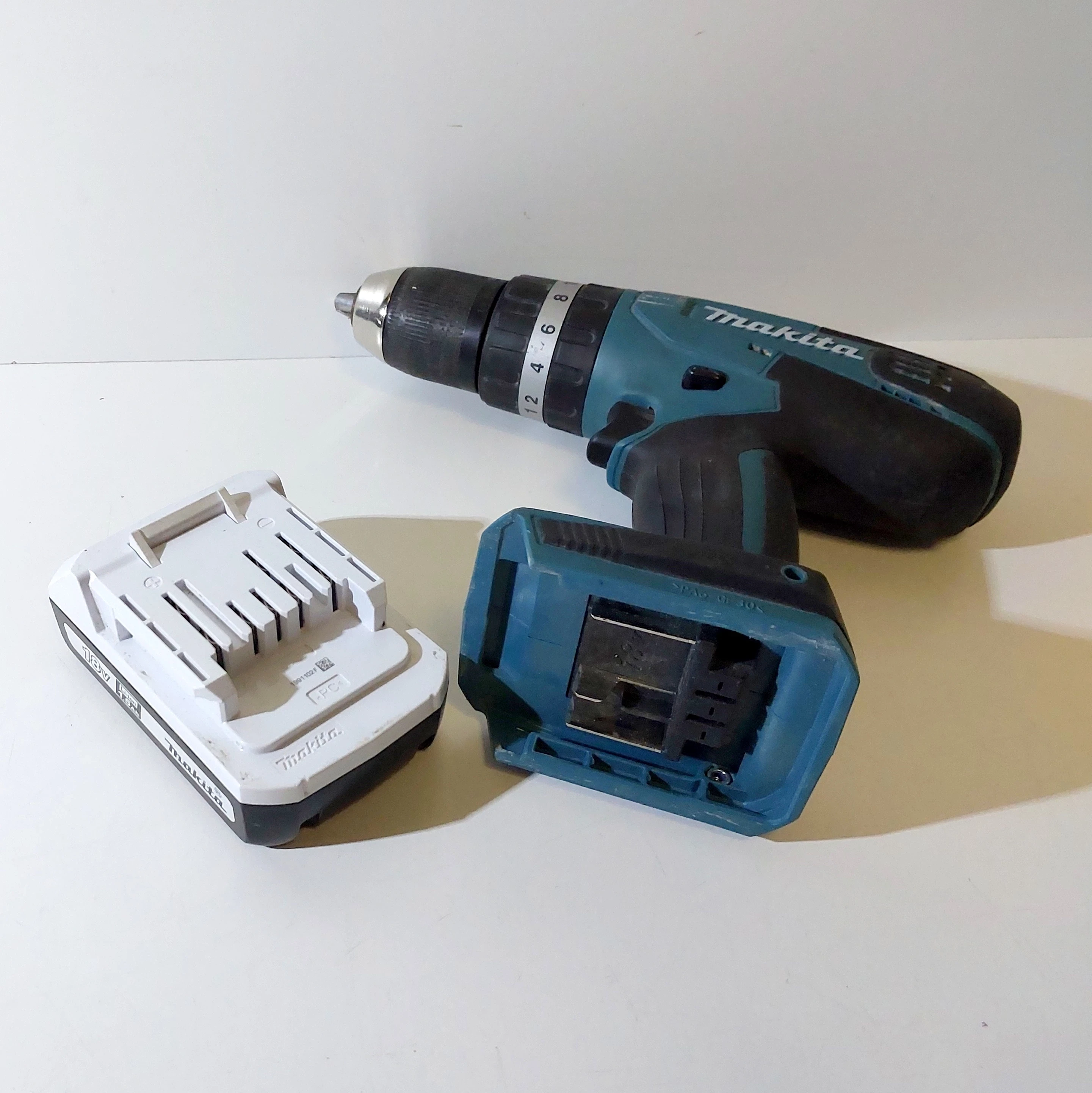 wkretarka-18v-makita-hp457d-akumulator-rodzaj-silnika-silnik-szczotkowy