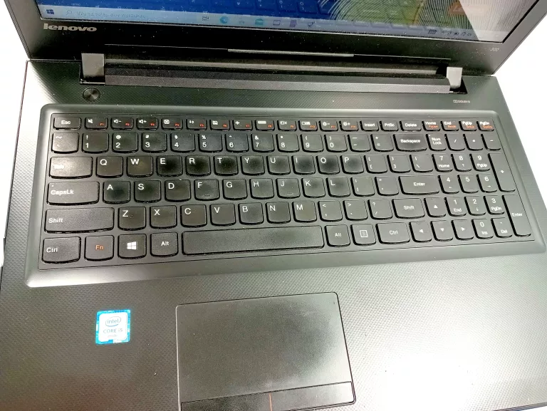 LAPTOP LENOVO IDEAPAD 300 15ISK/INTELCORE I5/ 4GB