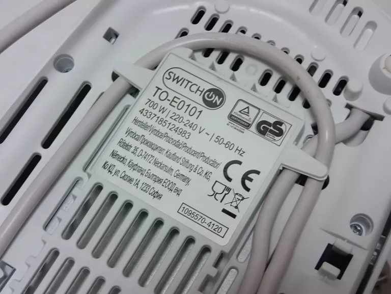 TOSTER SWITCH ON 700W + PUD.