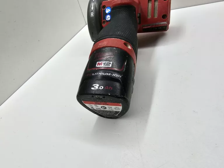 SZLIFIERKA KATOWA MILWAUKEE M12 FCOT