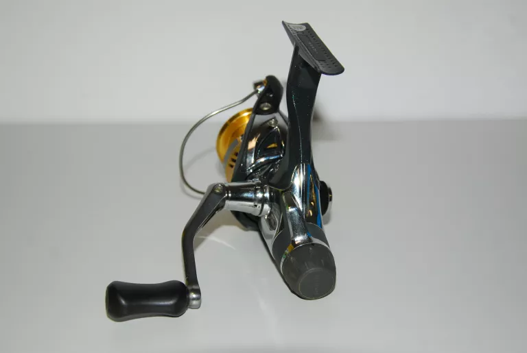 KOŁOWROTEK SHIMANO SAHARA 3000 S-R 2 SZPULE