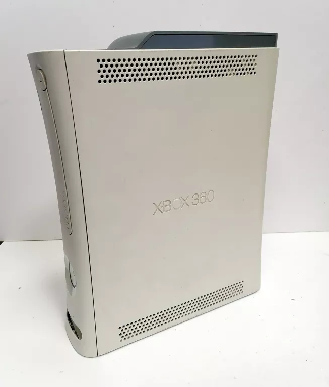 KONSOLA XBOX 360 + PAD + FIFA 16