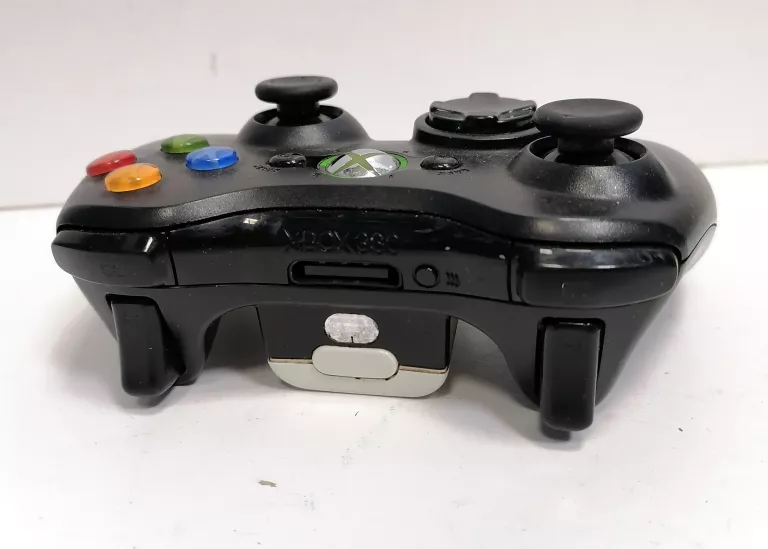 KONSOLA XBOX 360 + PAD + FIFA 16