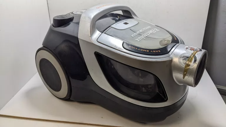 ODKURZACZ ELECTROLUX ERGOEASY