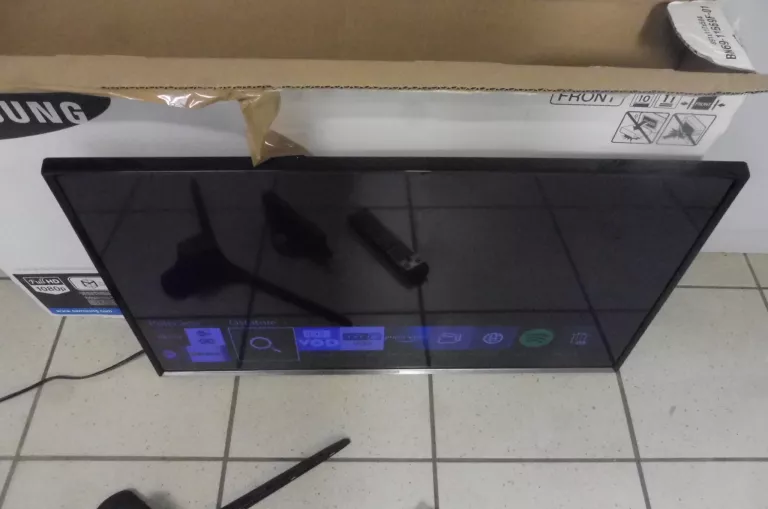 TELEWIZOR SAMSUNG SMART TV UE32J5500AW