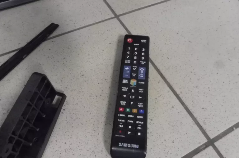 TELEWIZOR SAMSUNG SMART TV UE32J5500AW