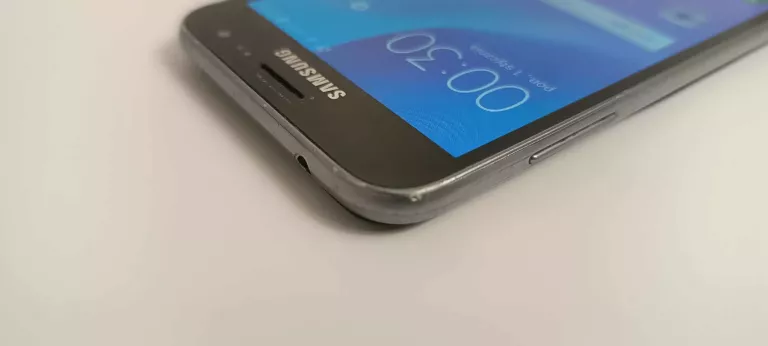 SAMSUNG GALAXY J 3 2016 USZKODZONY !!!!!