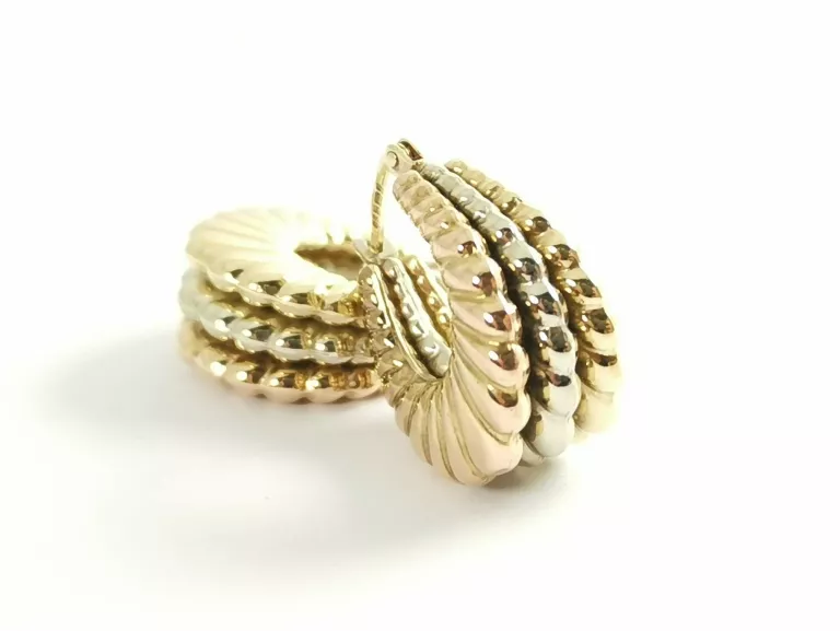 piekne-zlote-kolczyki-trzy-kolory-526-333-swietojanska-82-gdynia-harbor