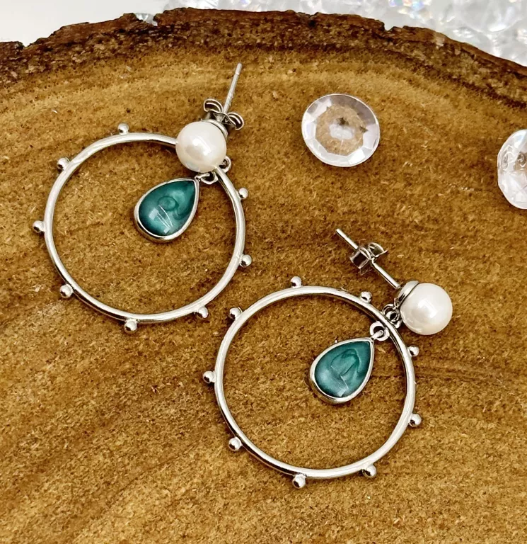 niespotykane-srebne-kolczyki-z-zielonym-kamieniem-rodzaj-2205-1