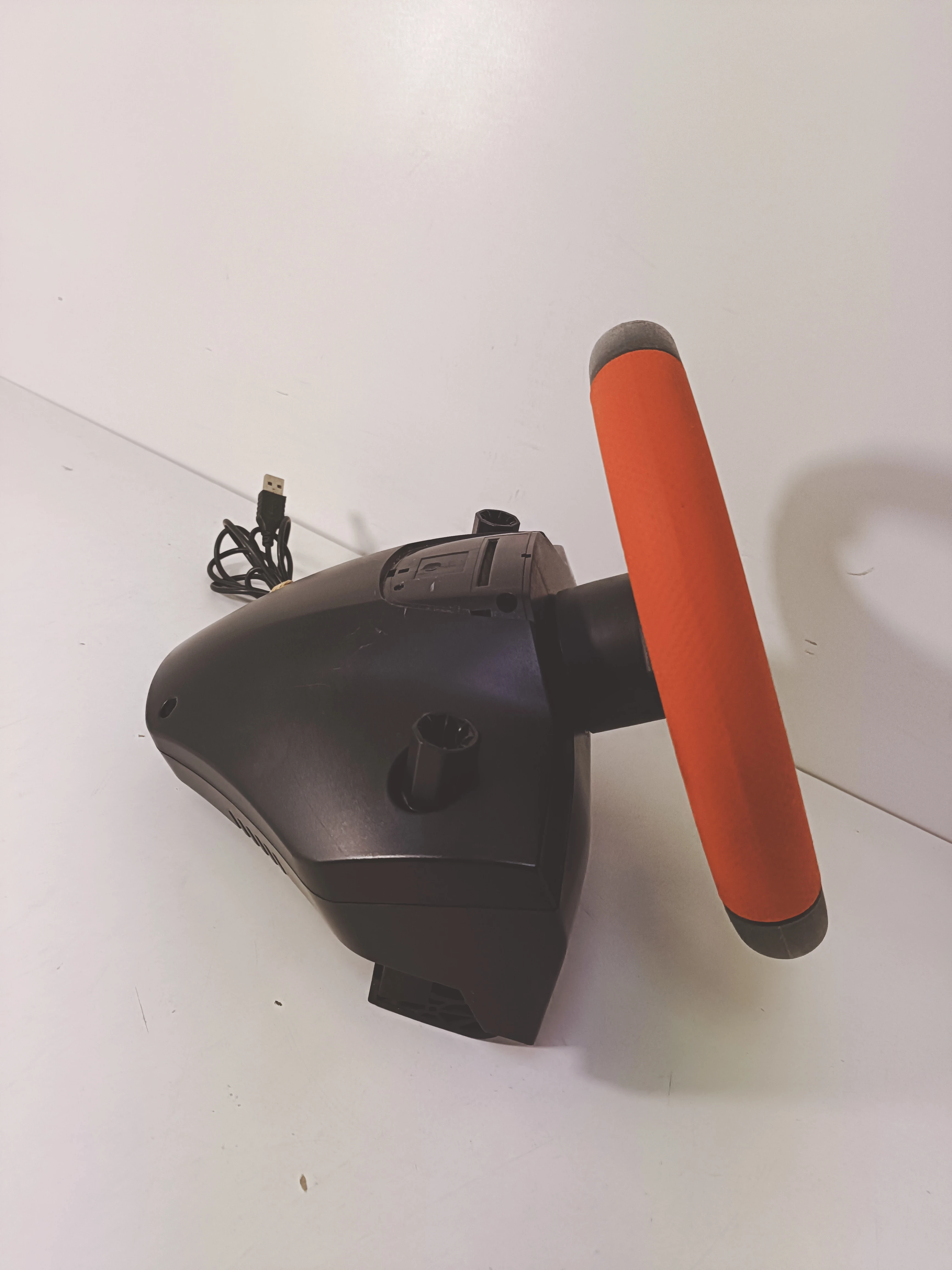 kierownica-logitech-formula-force-ex-kod-producenta-963357-0914