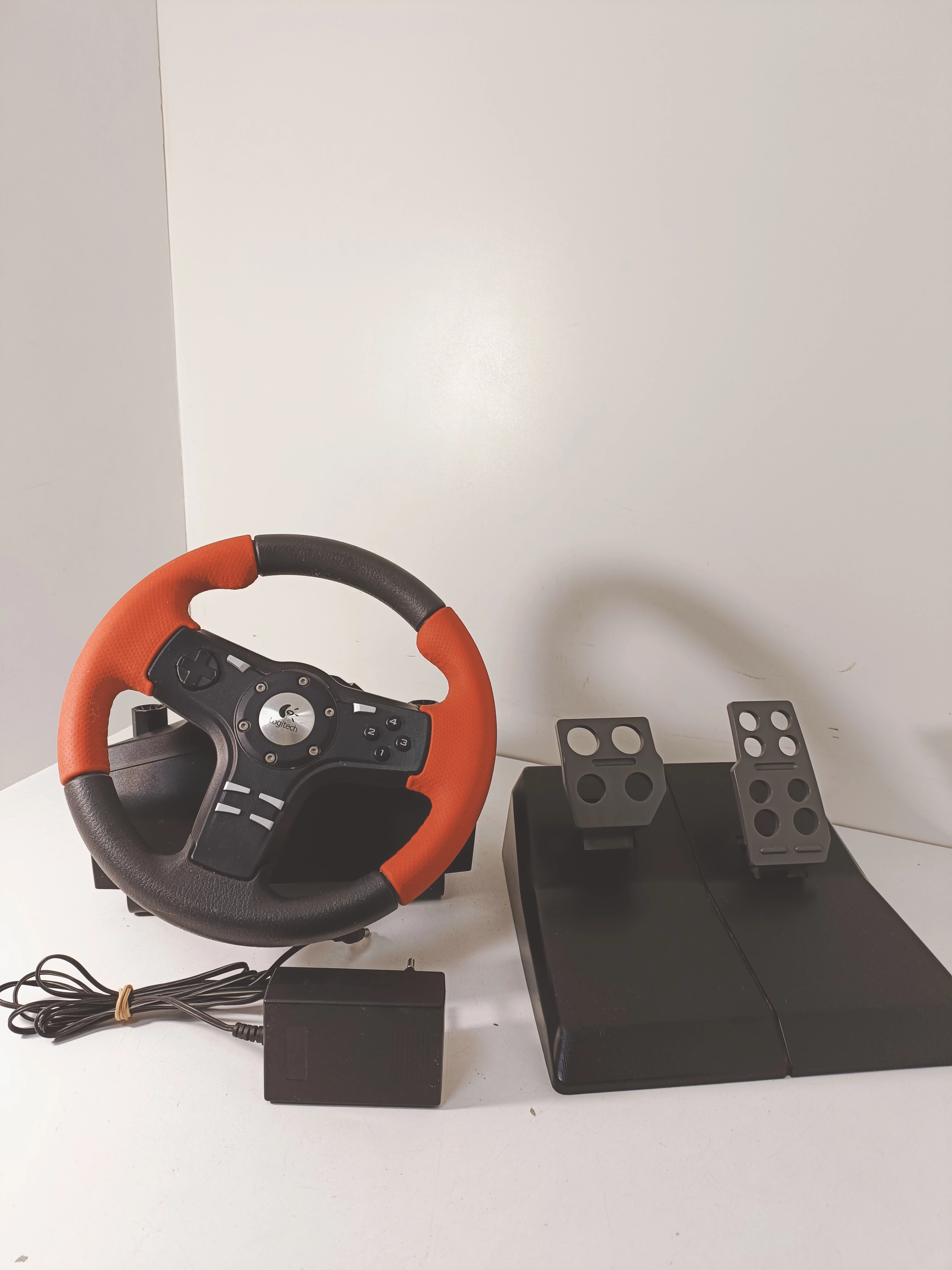 kierownica-logitech-formula-force-ex-kosciuszki-641-olsztyn