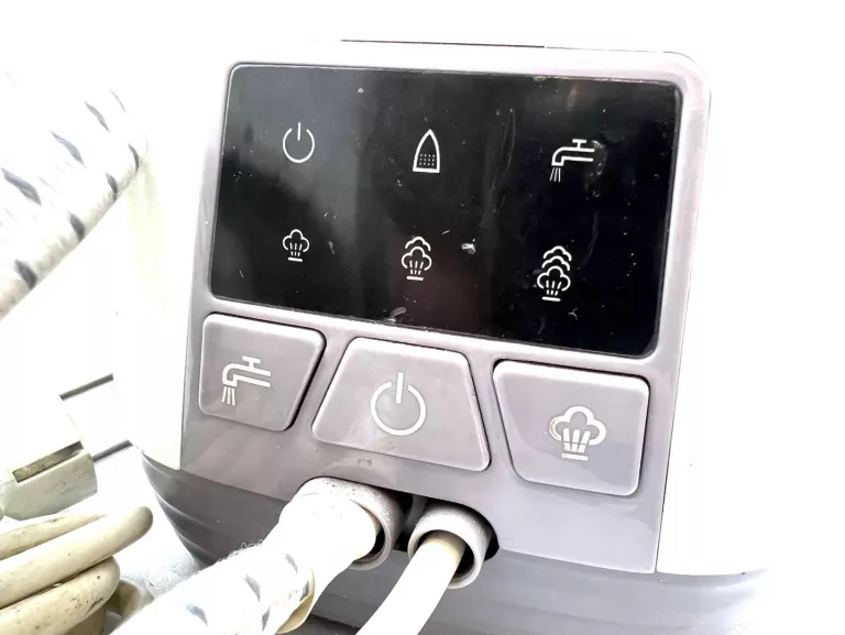 ŻELAZKO PAROWE ELECTROLUX EC1730