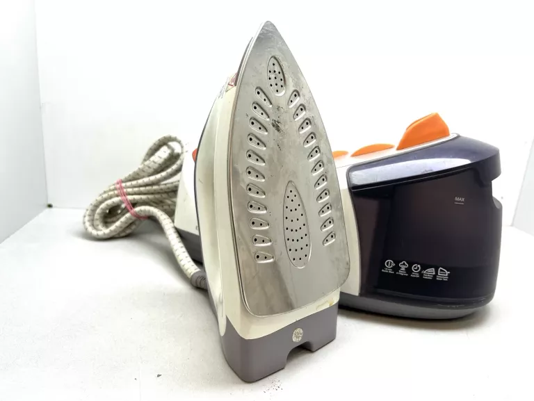 ŻELAZKO PAROWE ELECTROLUX EC1730