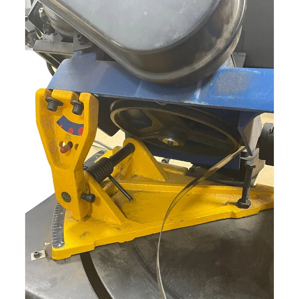 dedra-przecinarka-tasmowa-do-metalu-550w-ded7723-srednica-otworu-pily-1