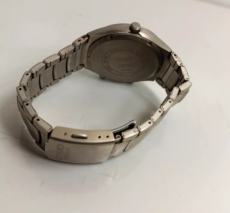 ZEGAREK MESKI CASIO LINEAGE TITANIUM BRANSOLETA