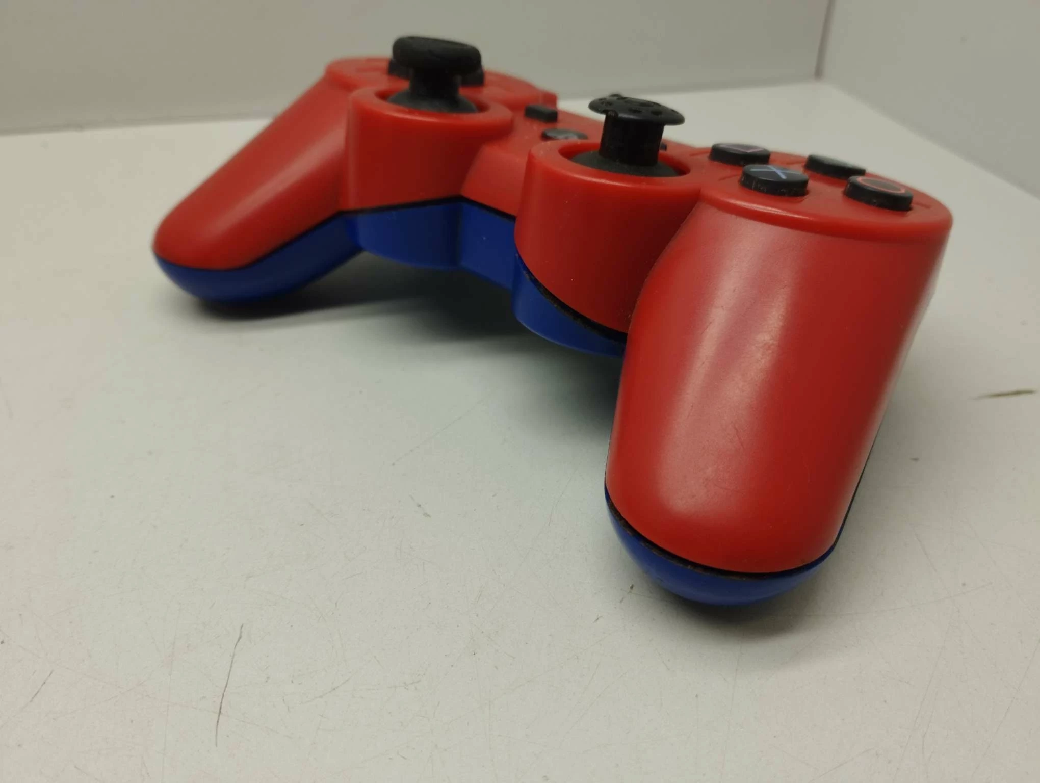 pad-ps3-czerwony-sposob-podlaczenia-bezprzewodowy