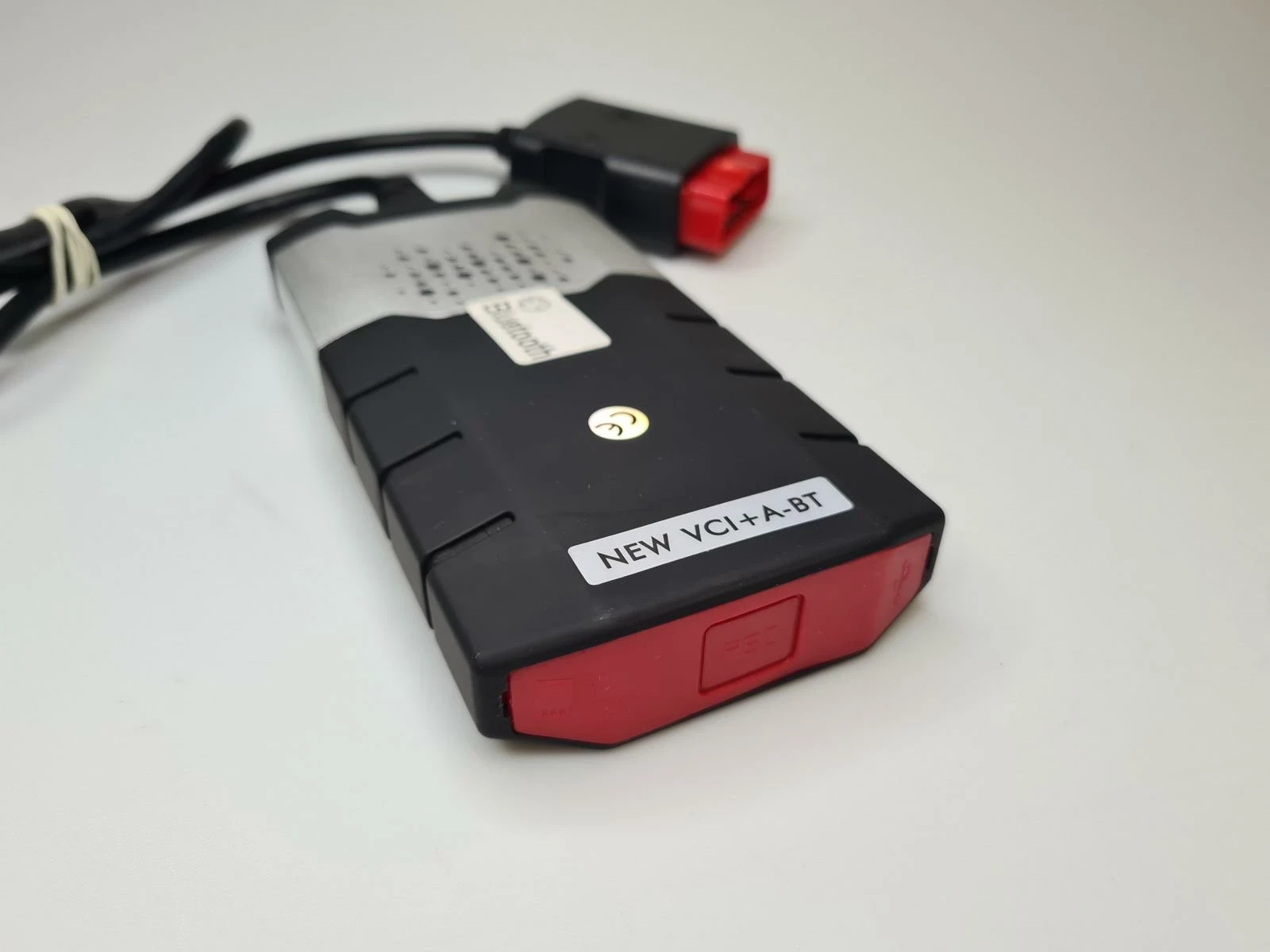 interfejs-diagnostyczny-new-vcia-bt-marka-bez-marki